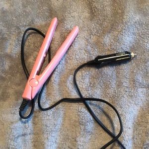 Mini car hair straightener